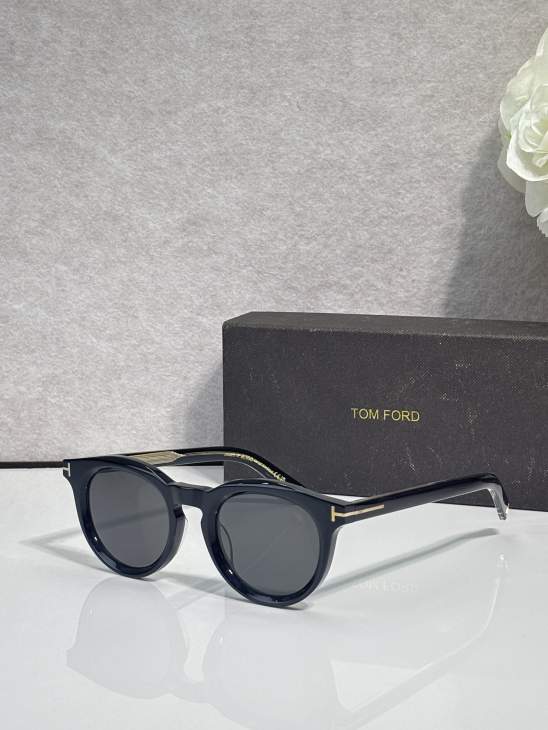 Picture of Tom Ford Sunglasses _SKUfw79761295fw
